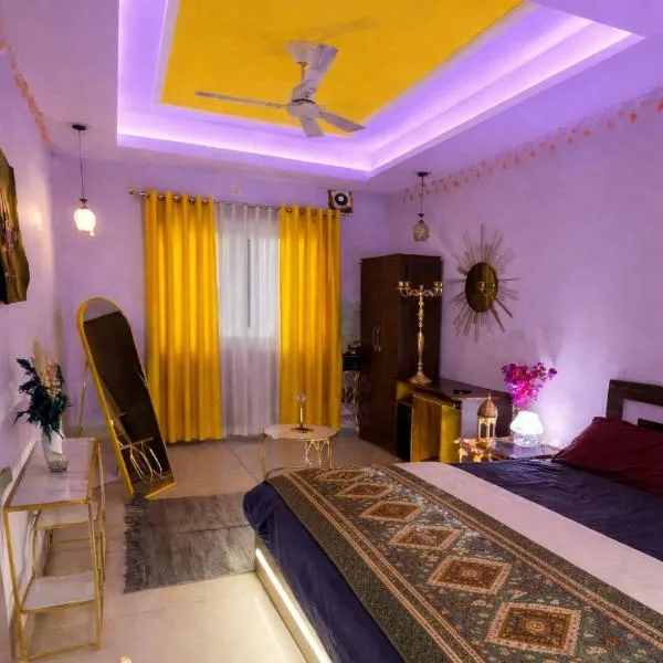 Nritya Nadi Retreat Stay، فندق في ريشيكيش