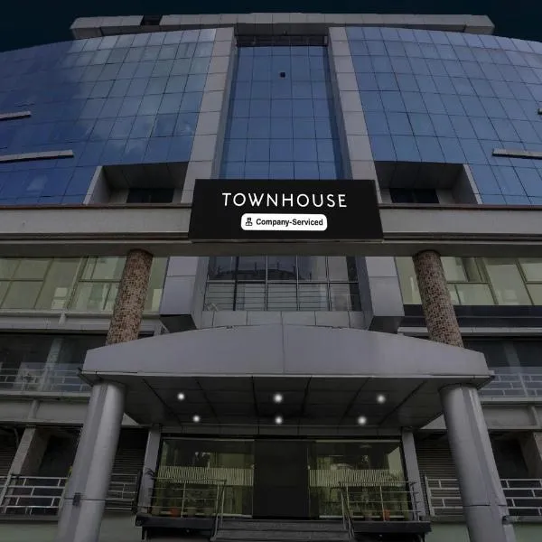 Super Townhouse Bharuch Near Railway Station Formerly Hotel Kohinoor: Bharuch şehrinde bir otel