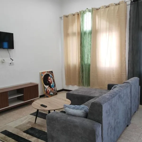 TOPKLASS HOMEs 2, Hotel in Praia