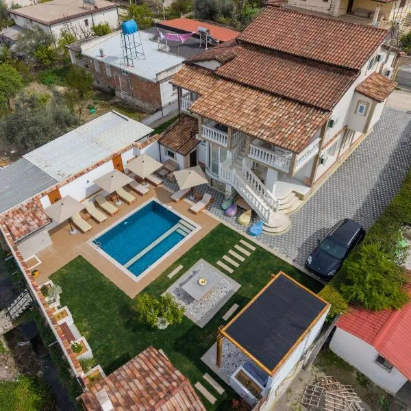 Villa Lejzo - Swimming Pool, hotelli kohteessa Berat