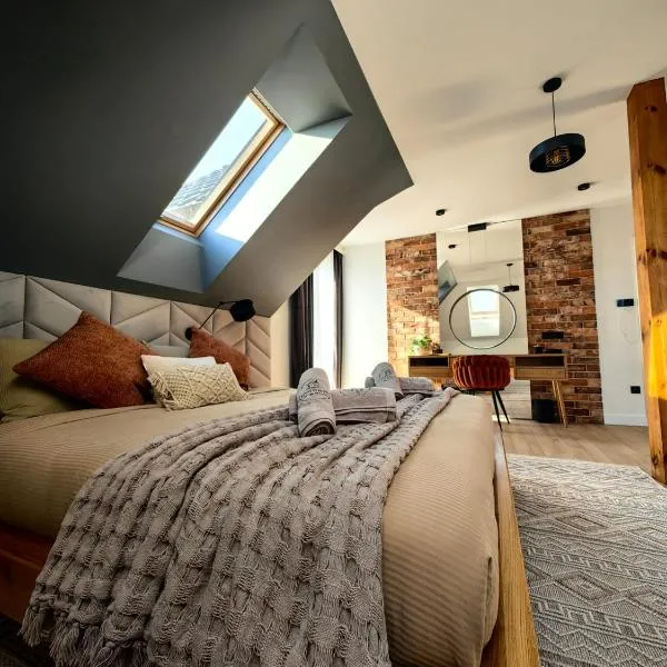 Loft Haven - Loftowa przystań, hotel em Trzemeszno