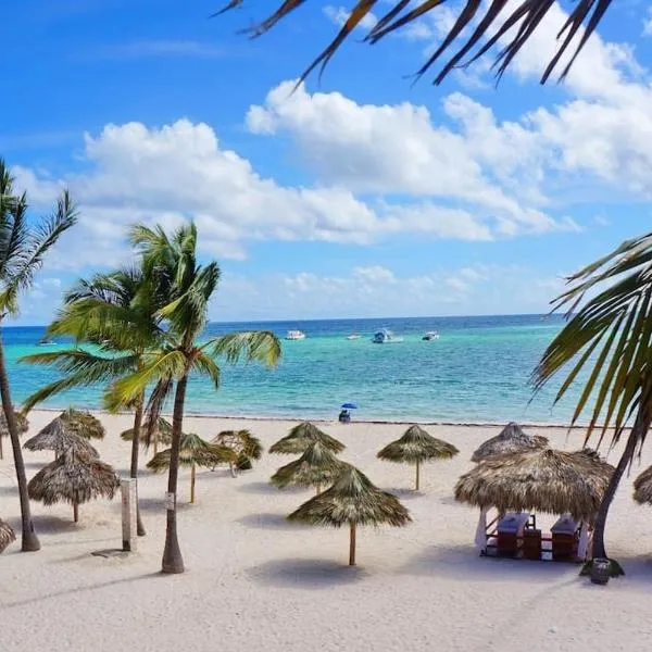 Punta Cana में, होटल CARIBBEAN Deluxe VILLAS & Apartments, POOL LOS CORALES Beach & SPA
