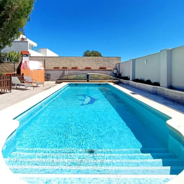 Villa with Heated Pool & BBQ La Manga, viešbutis Kartachenoje