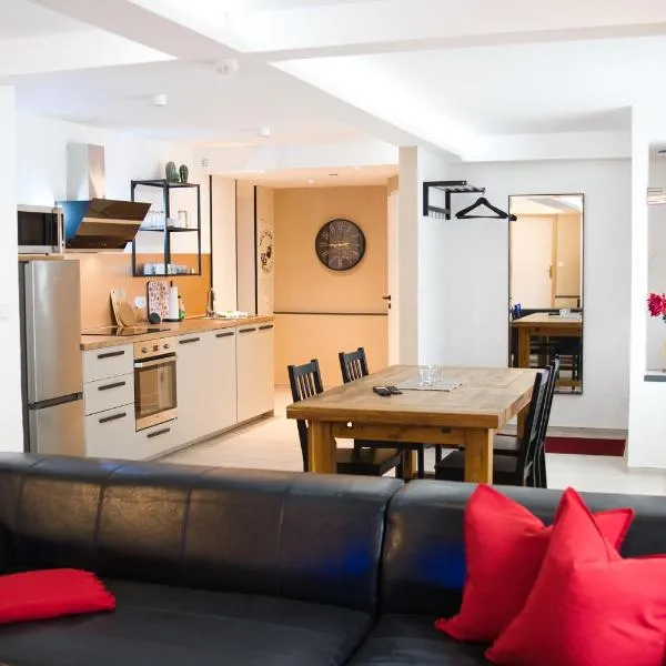 Ferienwohnung 3 nur 1km bis Badestrand Stöbnitz, hotel v destinaci Mücheln