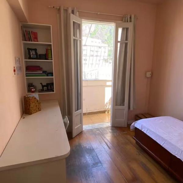Quarto em Apartamento - Foto 2