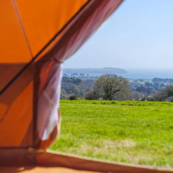 Furnished Bell Tent 4, hotel i St Austell