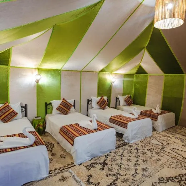 Merzouga DuneNova Luxury Camp, hotel a Merzouga