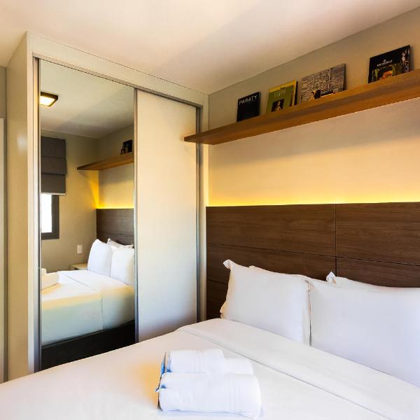 Luxurious 1 BR in Pinheiros - Pool, AC, Wifi Fast & Great Location