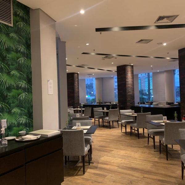 Flat dentro de Hotel de luxo em Moema com cozinha compacta a poucos passos do metrô Moema - Foto 5