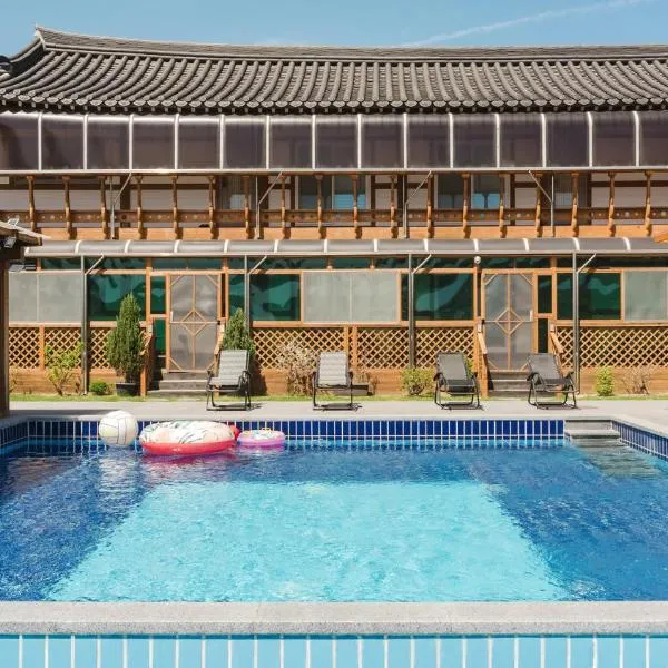 Gyeongju gampo byeolbit hanok Pension, hotel sa Gyeongju