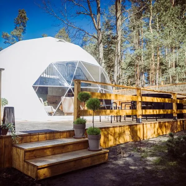 Skyview Glamping Jacuzzi , Sauna, khách sạn ở Ludwinów