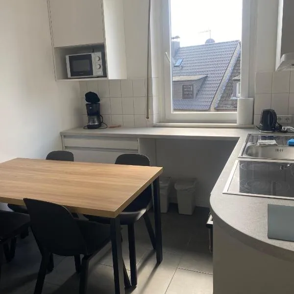 Stefans Apartments B - 20 min bis DD Messe und Flughafen inkl Parkplatz, hotel en Willich