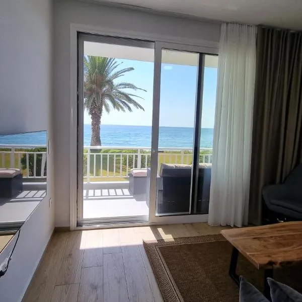Seafront Bliss Apartment Skala Fourkas, hotel en Skála Foúrkas