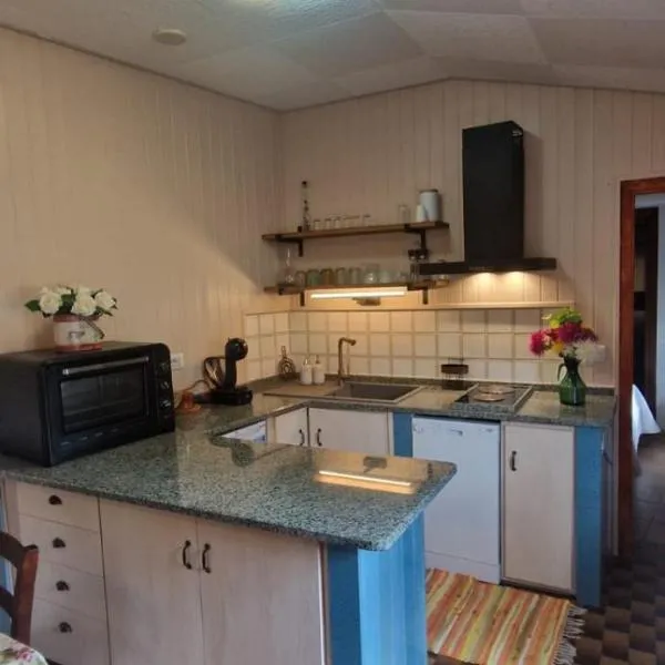 Tertium Home، فندق في Telti