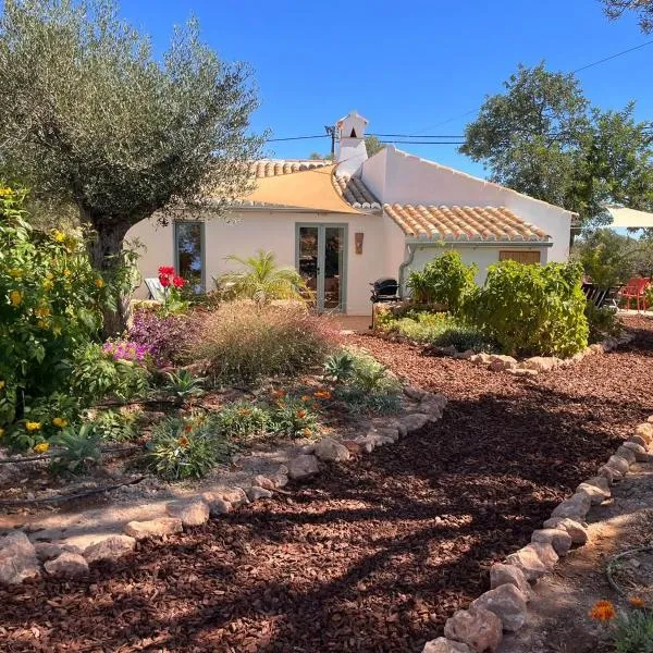 Casa Frango, hotel u gradu Moncarapacho