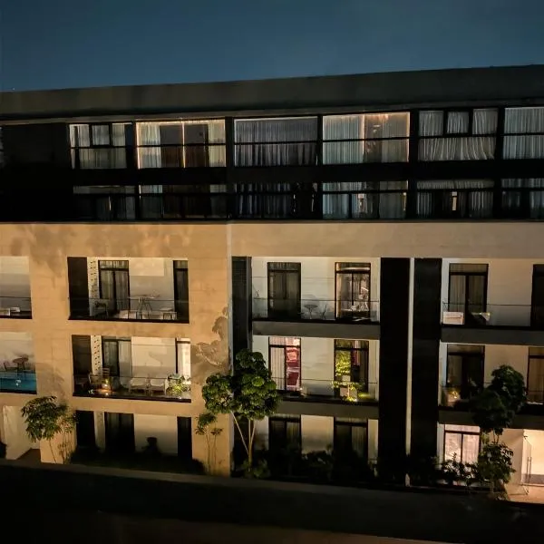 Royal Luxury Apartments at Embassy Gardens, hotel sa Accra