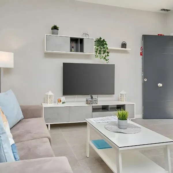 Aptos Turísticos Playa Marinsa, khách sạn ở Torre del Mar