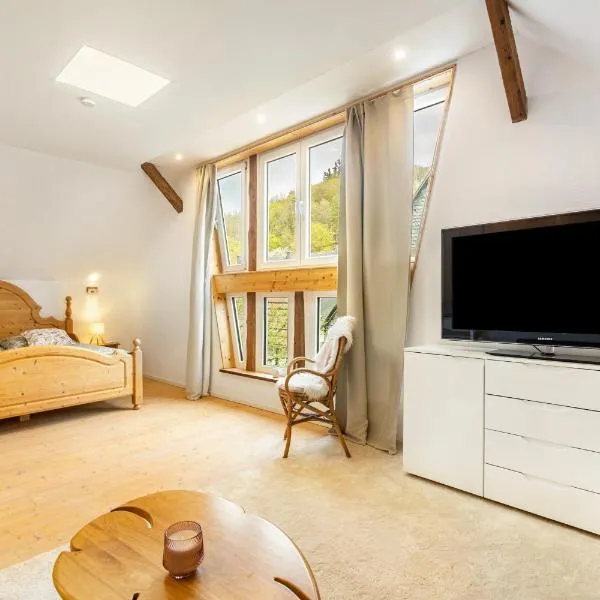 Ferienwohnung in Anni's Ferienhaus, hotel in Großaltenstädten