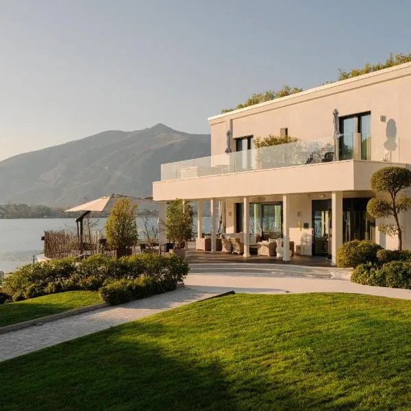 Bianca Relais, by R Collection Hotels, хотел в Oggiono