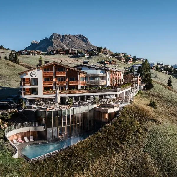 Hotel Goldener Berg、レッヒのホテル