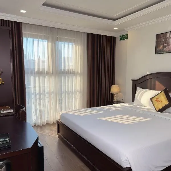 Mercy Hotel, hotel in Hanoi