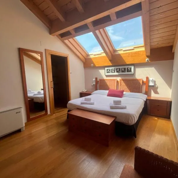 Hotel Casa Azcona, ξενοδοχείο σε Zizur Mayor