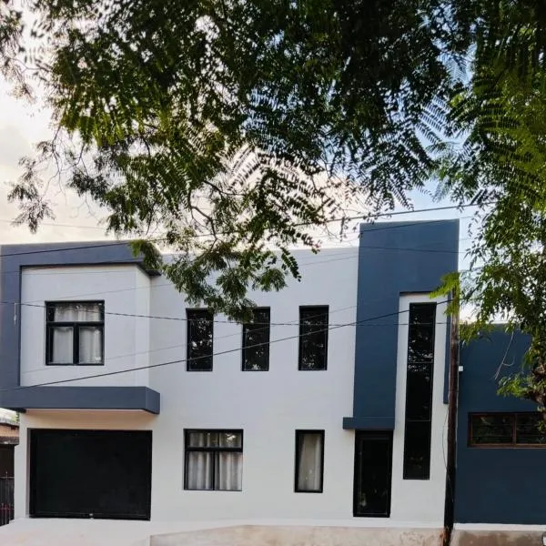 Somos Río Apart, hotell sihtkohas La Cruz