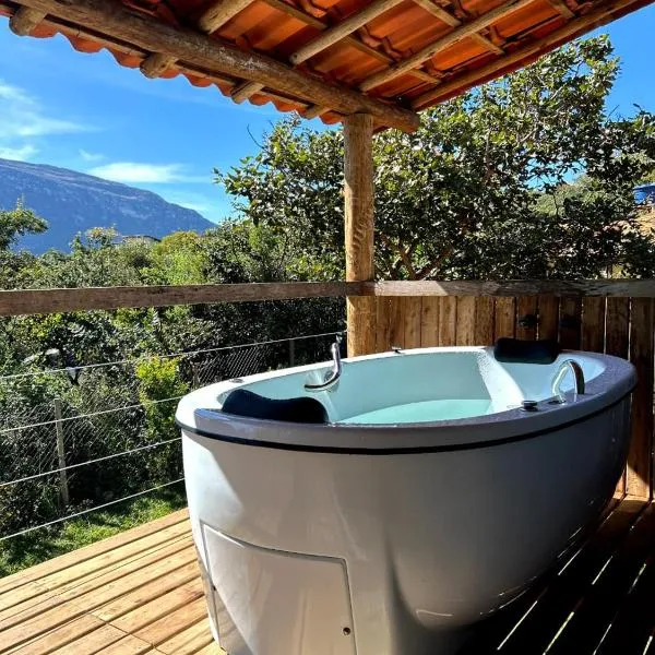Chalé Aconchego da Lapinha Vista para Montanhas Piscina e Natureza, hotel di Santana do Riacho