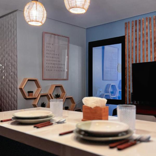 APTO SHOOPING - 2 Qts, 4 PESSOAS, Ar cond, Wi-Fi 350 - Estádio Mané, Torre de TV, Esplanada