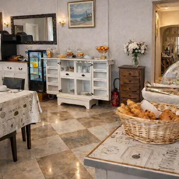 Hôtel du Palais, хотел в Евиан-ле-Бен