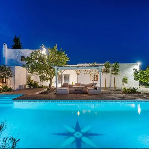 산트 호셉 데 사 탈라이아에 위치한 호텔 8 Guests Large Villa near Bossa Beaches & Airport