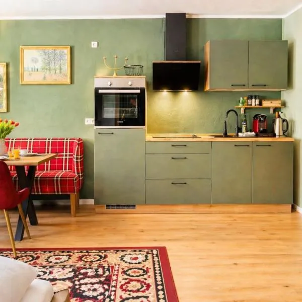 Zentrale Ferienwohnung am Muskauer Park 2 Schlafzimmer Parkplatz Top Lage โรงแรมในบัดมุสเกา