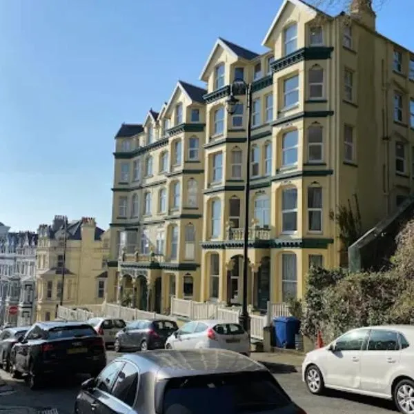 Welbeck Hotel & Apartments IOM, готель у місті Дуглас