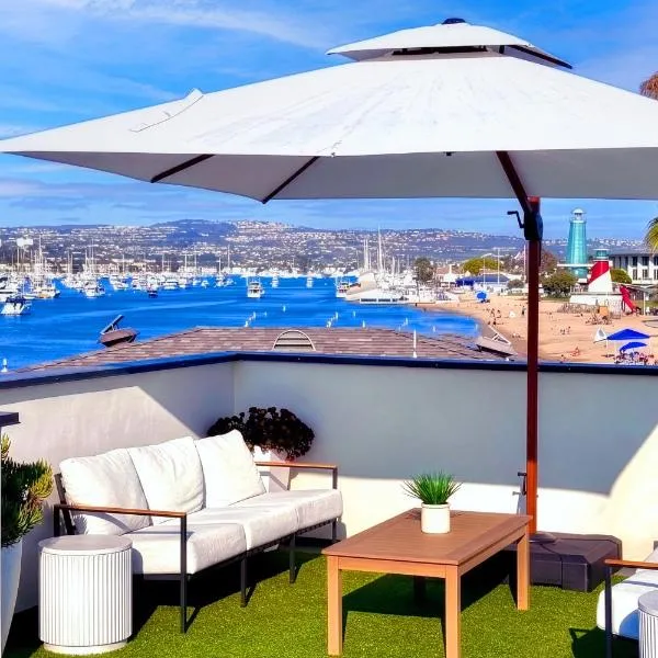Luxury Ocean-View Rooftop | Steps to Beach | A/C, hotel en Newport Beach