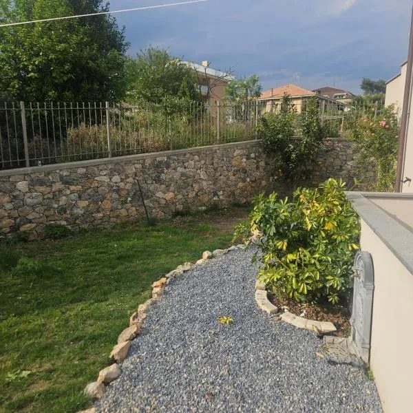 Domus cinque, hotel Borghetto Santo Spiritóban