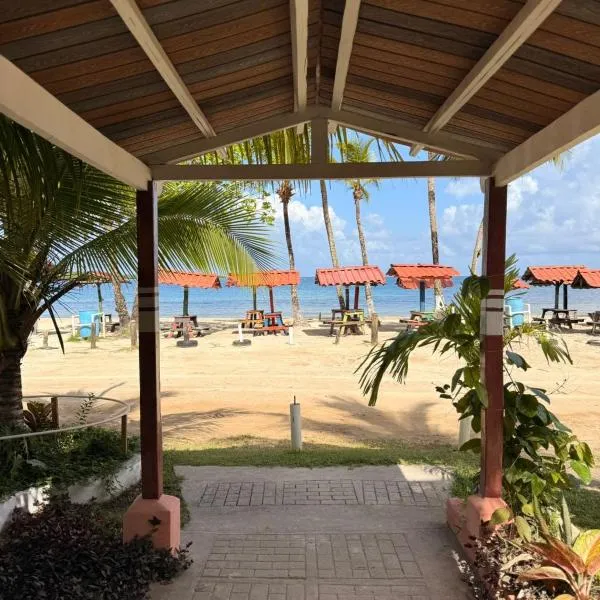 Vicina Maris Beach Lodge, hotel u gradu María Chiquita