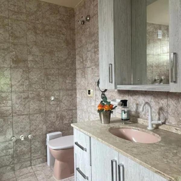 Casa Refúgio Verde no coração de Santa Felicidade - Foto 3