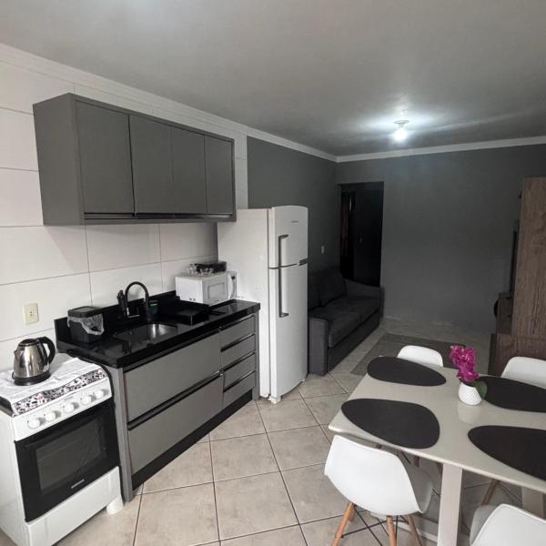 Casa em itapema fácil acesso e bem localizada