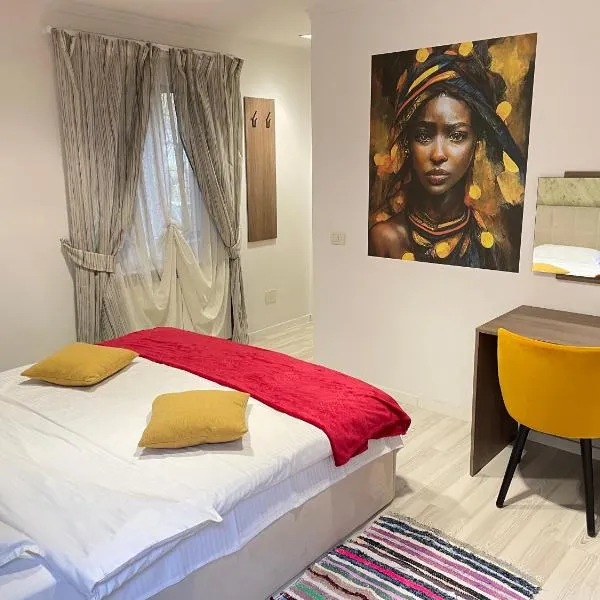 GIADDA Rooms, hotel en Borşa