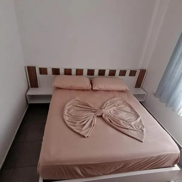 Holiday house, מלון בLjaknasi