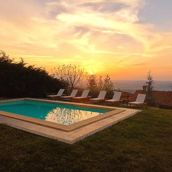 Domus Langhe B&B, hotel in Treiso