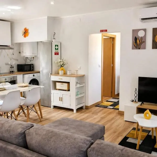Vila de Baixo, hotel in Lajes das Flores