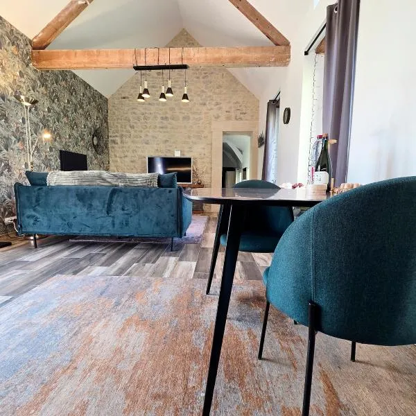 Gite Les Petits Monts, hotel in Commes