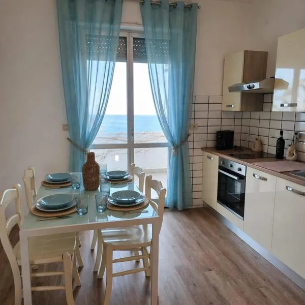 Pubble beach apartment, hotel a Fossacesia