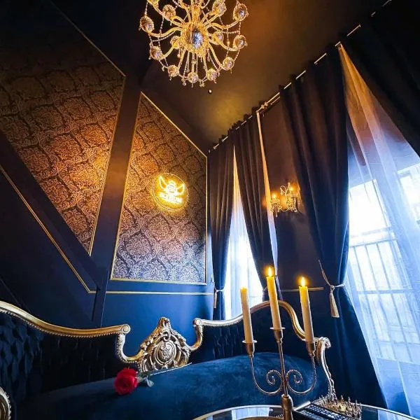 Suite de Luxe - Jacuzzi Privatif - Cinéma - Sedan, hotel in Sedan
