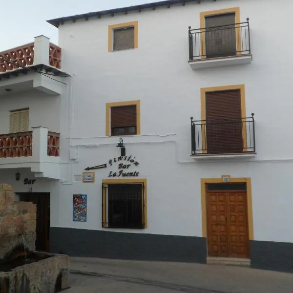 Pensión La Fuente, hotell i Alpujarra De La Sierra