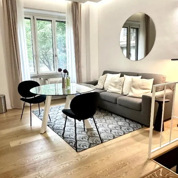 Sempione-CityLife Design Flat 60mq with Studio Space, hotel in Milan