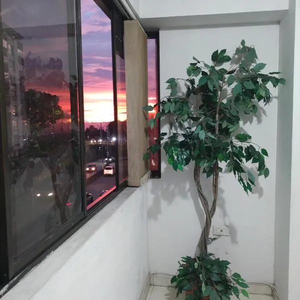 Apartamento De Dos Habitaciones Bien Ubicado、マニサレスのホテル