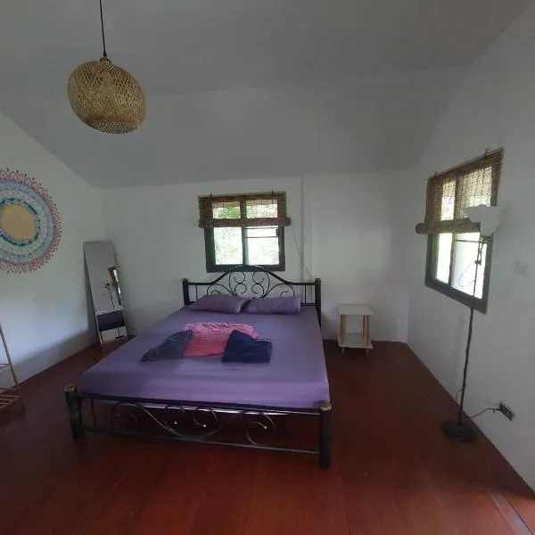 Sabai Homes 2, Hotel in Strand Mae Haad