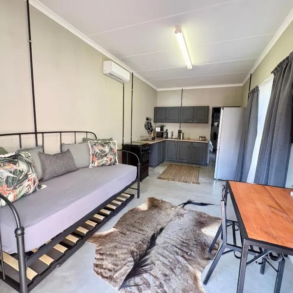 Stylish One Bedroom Garden Suite, hotel in Polokwane